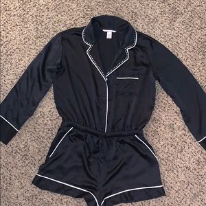 Victoria’s Secret sleepwear